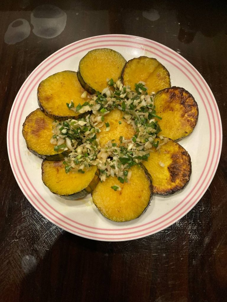 つるくびカボチャの薬味ステーキ
